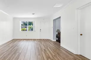 341 NW 37th St, Deerfield Beach, FL 33064 - Photo 7