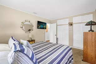 341 NW 37th St, Deerfield Beach, FL 33064 - Photo 17