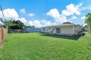 341 NW 37th St, Deerfield Beach, FL 33064 - Photo 27