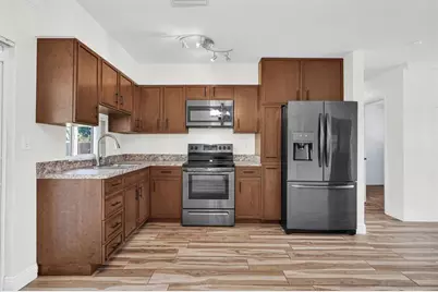 341 NW 37th St, Deerfield Beach, FL 33064 - Photo 13