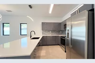 1138 NE 2nd Ave, Unit #B, Fort Lauderdale, FL 33304 - Photo 5