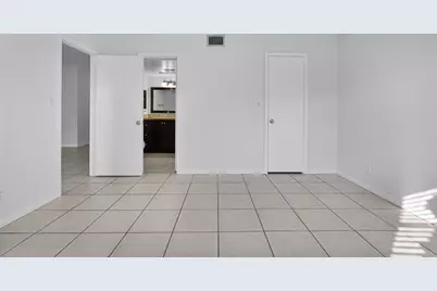 9 NE 19th Ct, Unit #111C, Wilton Manors, FL 33305 - Photo 15