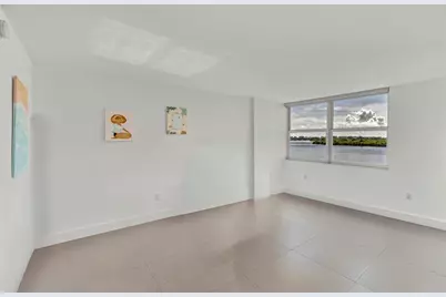 11930 N Bayshore Dr, Unit #404, North Miami, FL 33181 - Photo 23