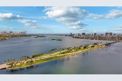 11930 N Bayshore Dr, Unit #404, North Miami, FL 33181 - Photo 9