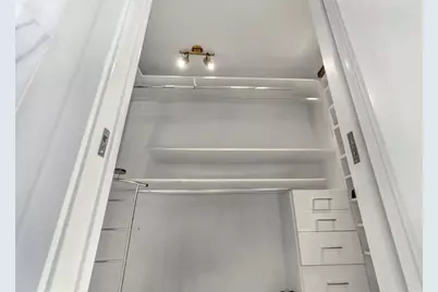 11930 N Bayshore Dr, Unit #404, North Miami, FL 33181 - Photo 29