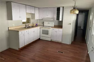 8551 SW 22nd St, Davie, FL 33324 - Photo 3