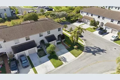 16890 SW 1st Mnr, Unit #1, Pembroke Pines, FL 33027 - Photo 3