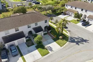 16890 SW 1st Manor, Pembroke Pines, FL 33027 - Photo 3