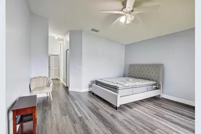 1601 SW 106th Ter, Davie, FL 33324 - Photo 17