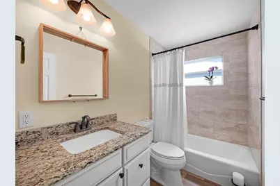 2250 NE 35th St, Lighthouse Point, FL 33064 - Photo 23