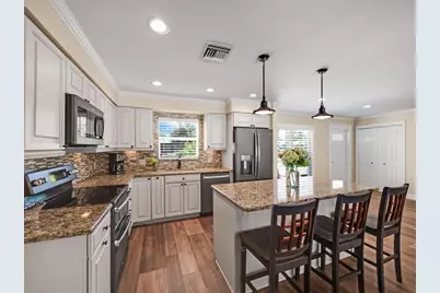 2250 NE 35th St, Lighthouse Point, FL 33064 - Photo 3