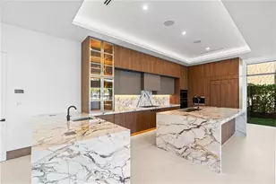 2441 NE 48th Ct, Lighthouse Point, FL 33064 - Photo 13