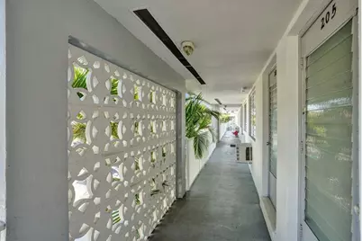 2000 NE 51st Ct, Unit #205, Fort Lauderdale, FL 33308 - Photo 9