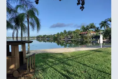 7945 SW 199th Ter, Cutler Bay, FL 33189 - Photo 23