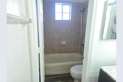 3684 NW 29th Ct, Lauderdale Lakes, FL 33311 - Photo 13