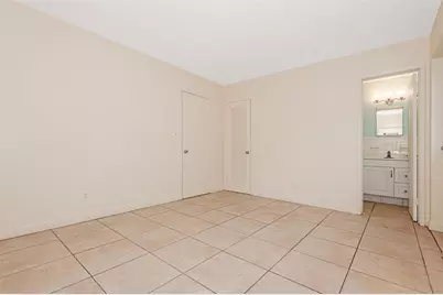 2581 NE 11th Ct, Unit #2585, Pompano Beach, FL 33062 - Photo 21
