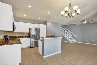 6105  Grand Cypress Cir, Coconut Creek, FL 33073 - Photo 9