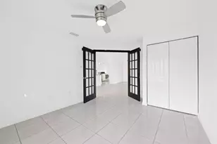 2920 Oak Tree Dr, Oakland Park, FL 33309 - Photo 19