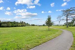 2920 Oak Tree Dr, Oakland Park, FL 33309 - Photo 37