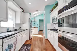 9924 NW 3rd Pl, Coral Springs, FL 33071 - Photo 13