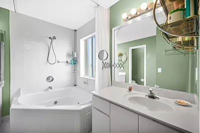 251 W Forest Oak Cir, Davie, FL 33325 - Photo 17