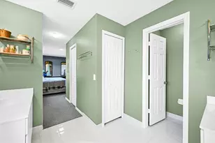 251 W Forest Oak Cir, Davie, FL 33325 - Photo 19