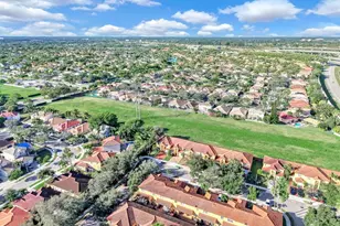 251 W Forest Oak Cir, Davie, FL 33325 - Photo 33