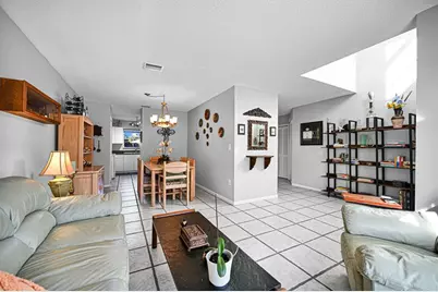 251 W Forest Oak Cir, Davie, FL 33325 - Photo 13