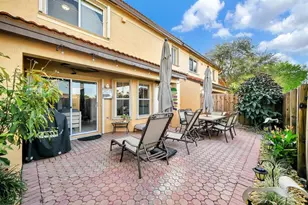 251 W Forest Oak Cir, Davie, FL 33325 - Photo 31