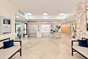 3510 Oaks Way, Pompano Beach, FL 33069 - Photo 5