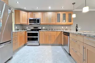 3510 Oaks Way, Pompano Beach, FL 33069 - Photo 1