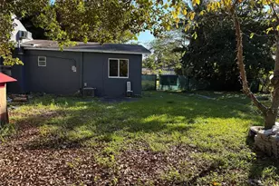 45 NE 146th St, Miami, FL 33161 - Photo 15