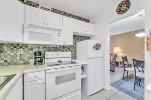 3020 NE 16th Ave, Oakland Park, FL 33334 - Photo 13