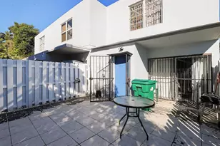 14220 NE 3rd Ct, Miami, FL 33161 - Photo 3