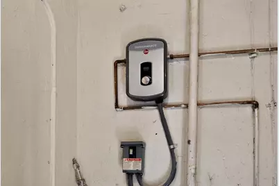 14220 NE 3rd Ct, Unit #10A, Miami, FL 33161 - Photo 27