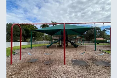 4375  Foxtail Ln, Weston, FL 33331 - Photo 75