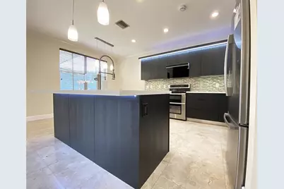 4375  Foxtail Ln, Weston, FL 33331 - Photo 11