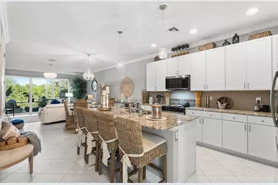 651 SW Glen Crest Way, Unit #2, Stuart, FL 34997 - Photo 5