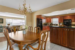 10430 NW 19th St, Pembroke Pines, FL 33026 - Photo 13