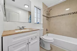 348 NW 40th Ct, Oakland Park, FL 33309 - Photo 19