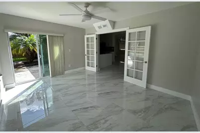 765 E Dayton Cir, Fort Lauderdale, FL 33312 - Photo 13