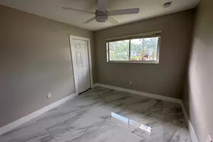 765 E Dayton Cir, Fort Lauderdale, FL 33312 - Photo 17