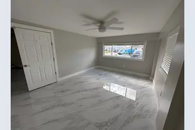 765 E Dayton Cir, Fort Lauderdale, FL 33312 - Photo 15