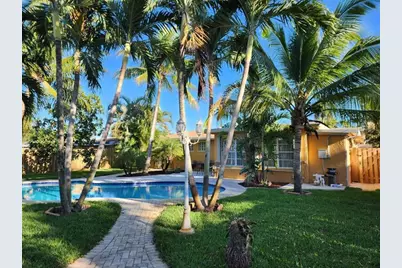 765 E Dayton Cir, Fort Lauderdale, FL 33312 - Photo 7