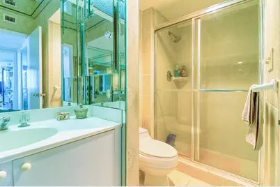 20185 E Country Club Dr, Unit #1709, Miami, FL 33180 - Photo 27