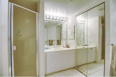 20185 E Country Club Dr, Unit #1709, Miami, FL 33180 - Photo 39