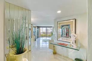 20185 E Country Club Dr, Miami, FL 33180 - Photo 5