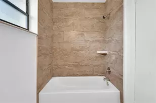 5748 NW 27th Ct, Fort Lauderdale, FL 33313 - Photo 7