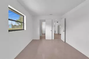 5748 NW 27th Ct, Fort Lauderdale, FL 33313 - Photo 13