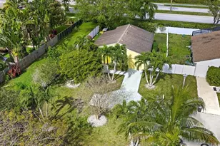 8443 Garden Gate Pl, Boca Raton, FL 33433 - Photo 25